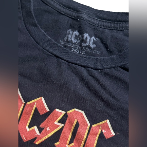 AC/DC official merch SZ 2XL EUC vintage band t shirt - Picture 2 of 3